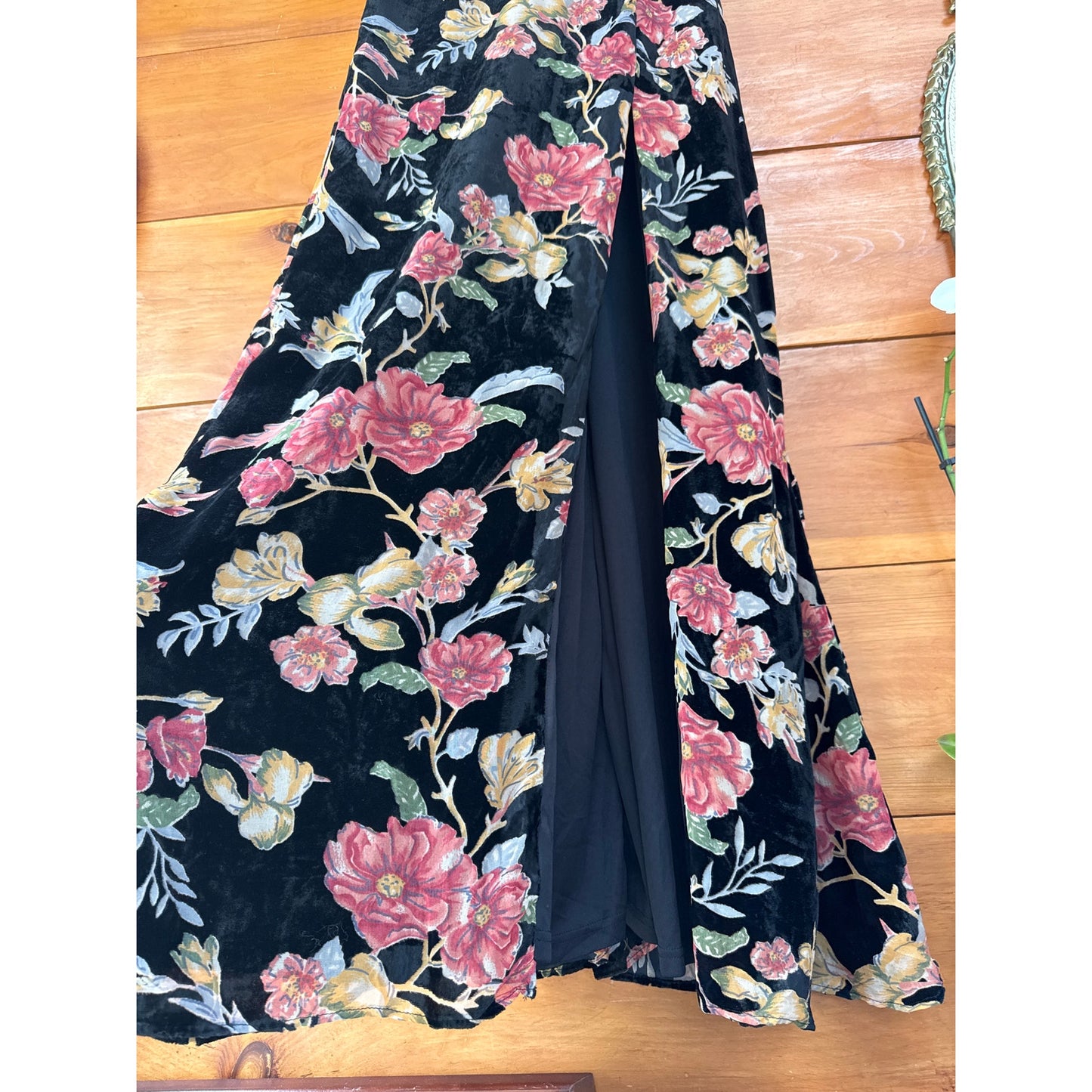 NWT Lulus Alluring Blooms Black Floral Burnout Velvet Maxi Dress Gala Banquet M